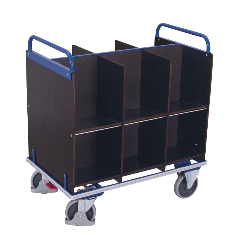 Archiefwagen met 12 vakken voor in een magazijn. De kleur is blauw